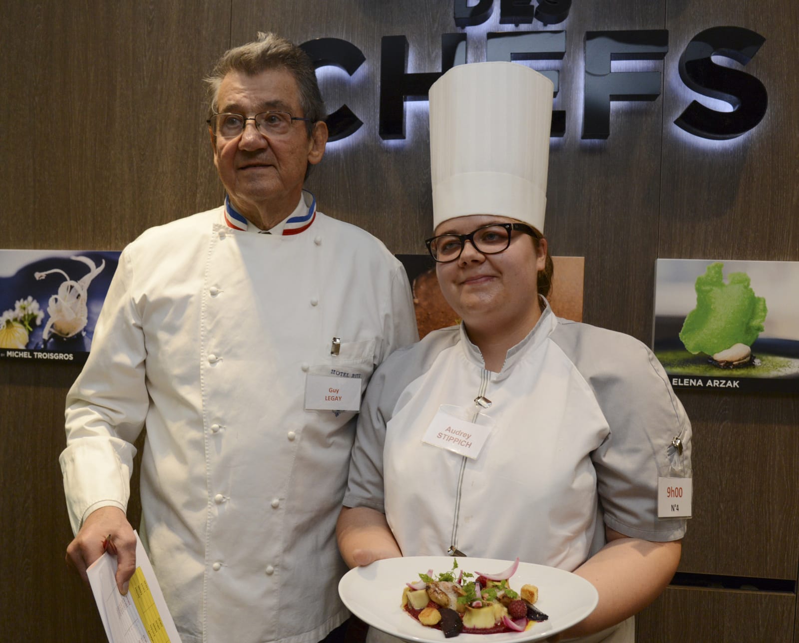 Audrey Stippich accompagnée du célèbre Chef Meilleur Ouvrier de France Guy Legay, ex-Chef du Ritz