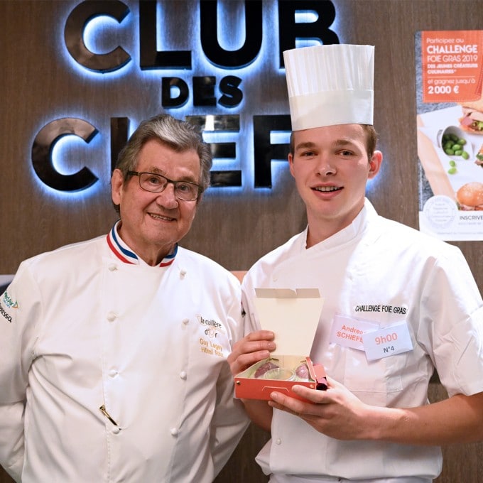 Andreas Schiefer remporte le 2e Prix du Challenge Foie Gras 2019 des Jeunes Créateurs Culinaires