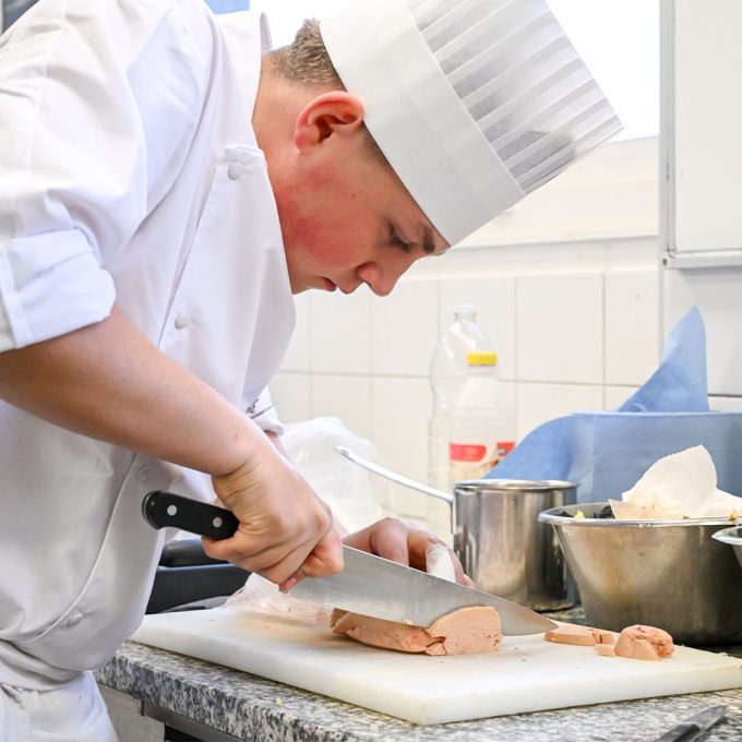 Henri Claisse, lauréat de la 21e édition du Challenge Foie Gras des Jeunes Créateurs Culinaires !