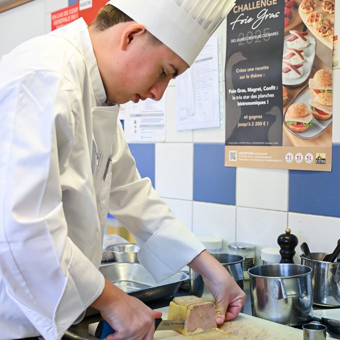 Noah Winterholer, lauréat de la 21e édition du Challenge Foie Gras des Jeunes Créateurs Culinaires !